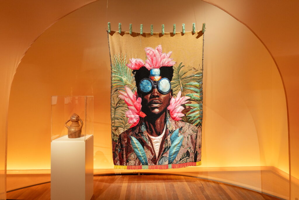 Burgemeester opent Art She Crafted in Wereldmuseum Rotterdam