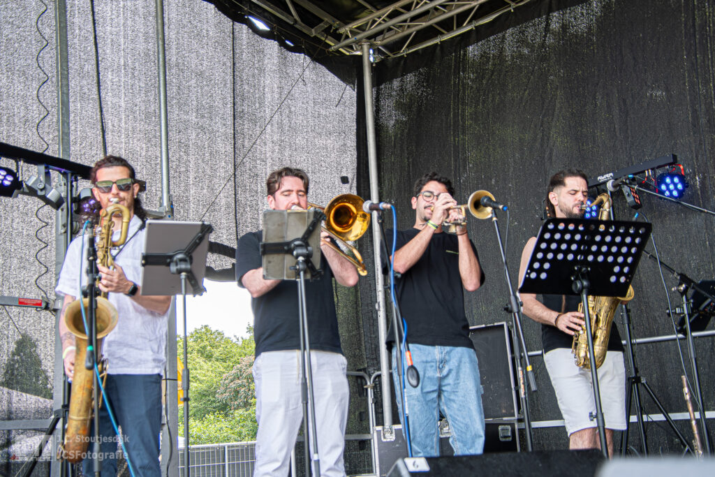 Taste World Fest trekt veel publiek naar Prinsenpark in Rotterdam