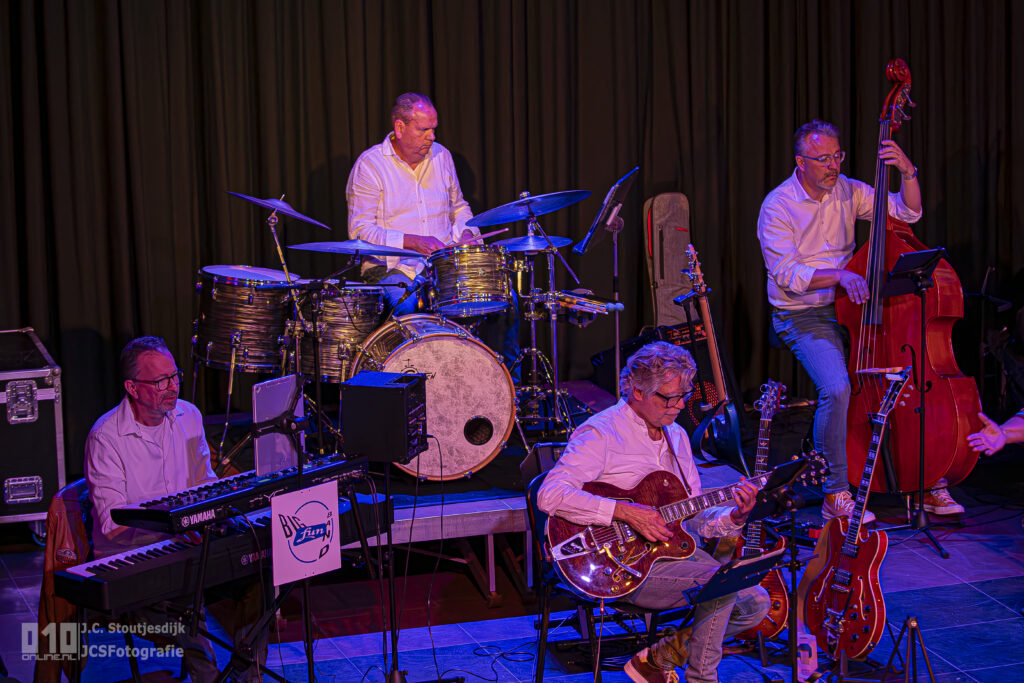 Goed gevulde zaal bij concert van Bigfunband in de Cultuurfabriek