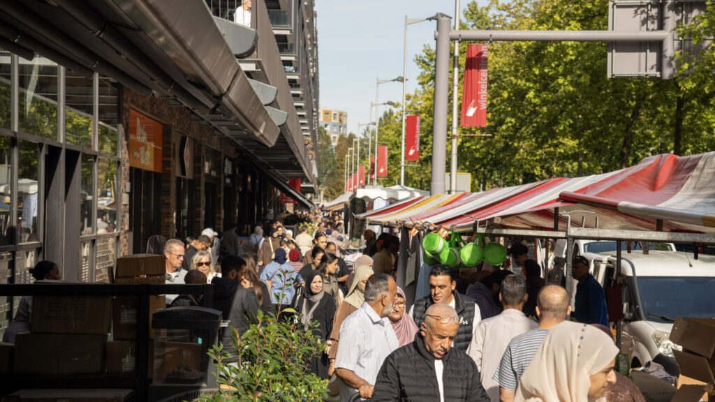 Braderie Vuurplaat groot succes Braderie Vuurplaat groot succes